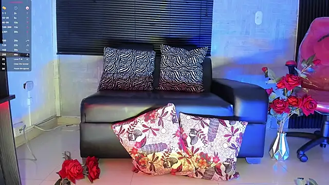 Snapshot of JhonyMiller_ chatting on November 15, 2025, 7:51 pm JhonyMiller online show from November 15, 2025, 7:51 pm