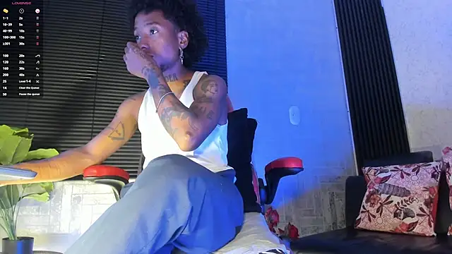 Snapshot of JhonyMiller_ chatting on November 11, 2025, 7:41 pm JhonyMiller online show from November 11, 2025, 7:41 pm