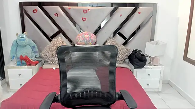 Snapshot of natalia5560 chatting on November 6, 2025, 1:48 pm natalia5560 online show from November 6, 2025, 1:48 pm