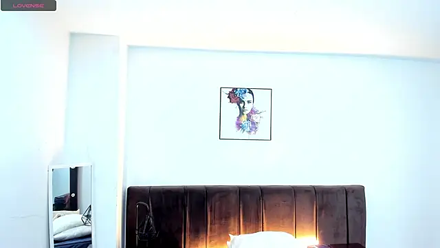 AbrilSonne online show from March 14, 2025, 11:22 pm