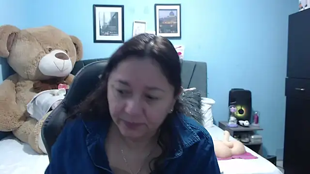 AngelRouss online show from March 12, 2026, 11:47 am