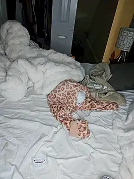 stunnaagirll online show from November 4, 2025, 8:18 am