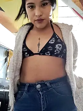 Snapshot of lovelypocahontas11 chatting on February 22, 2025, 3:23 am lovelypocahontas11 online show from February 22, 2025, 3:23 am