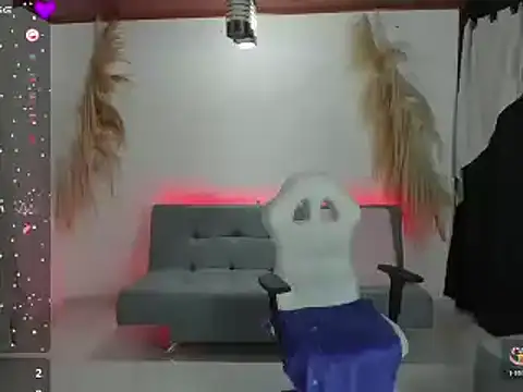 Snapshot of lovelypocahontas11 chatting on January 19, 2025, 6:53 am lovelypocahontas11 online show from January 19, 2025, 6:53 am