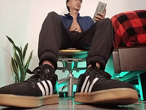 codysmith online show from November 18, 2025, 1:03 pm