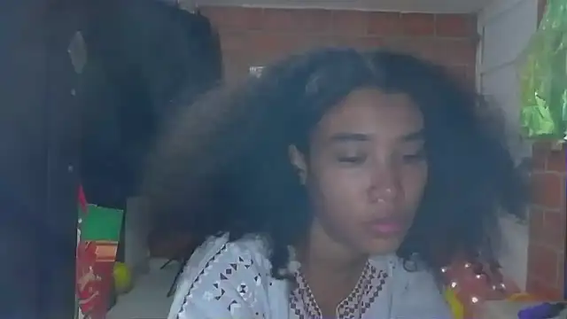 kattyandericc online show from November 6, 2025, 4:44 pm