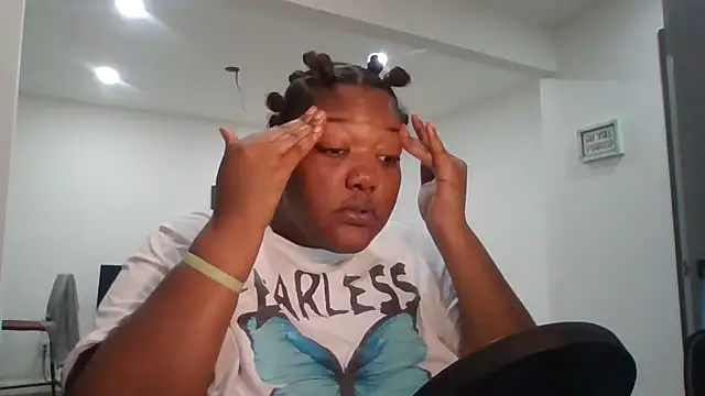 Snapshot of Kbaby337 chatting on December 4, 2025, 12:20 am Kbaby337 online show from December 4, 2025, 12:20 am