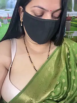 Snapshot of FlatVincy4 chatting on November 5, 2025, 3:20 am FlatVincy4 online show from November 5, 2025, 3:20 am