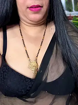 Snapshot of FlatVincy4 chatting on November 12, 2025, 4:27 am FlatVincy4 online show from November 12, 2025, 4:27 am