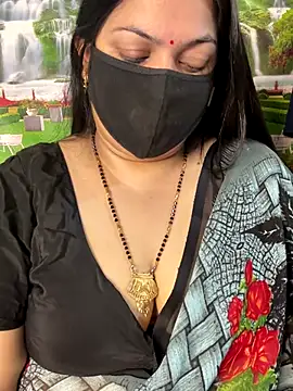 Snapshot of FlatVincy4 chatting on November 13, 2025, 4:49 am FlatVincy4 online show from November 13, 2025, 4:49 am