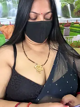 Snapshot of FlatVincy4 chatting on October 22, 2025, 9:09 am FlatVincy4 online show from October 22, 2025, 9:09 am