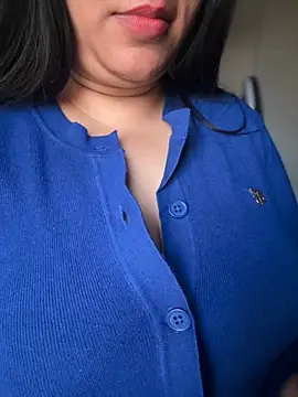 Snapshot of FlatVincy4 chatting on December 1, 2025, 8:48 am FlatVincy4 online show from December 1, 2025, 8:48 am