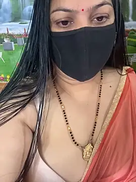 Snapshot of FlatVincy4 chatting on November 2, 2025, 4:28 am FlatVincy4 online show from November 2, 2025, 4:28 am