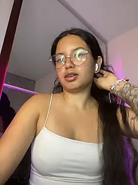 Snapshot of Rosita_forever_ chatting on May 31, 2026, 3:18 pm Rosita forever online show from May 31, 2026, 3:18 pm