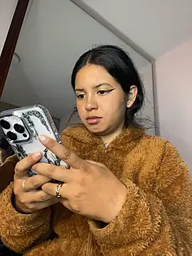 Snapshot of Rosita_forever_ chatting on June 13, 2026, 5:00 pm Rosita forever online show from June 13, 2026, 5:00 pm