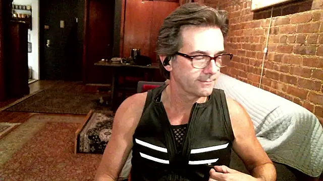 Snapshot of Johnny_Bottoms chatting on November 14, 2025, 11:52 pm Johnny Bottoms online show from November 14, 2025, 11:52 pm