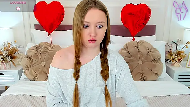 Snapshot of ChloeSug chatting on February 17, 2026, 8:17 pm ChloeSug online show from February 17, 2026, 8:17 pm