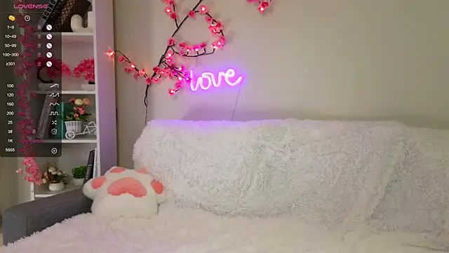 Snapshot of OdeliaGossage chatting on October 22, 2025, 1:16 am OdeliaGossage online show from October 22, 2025, 1:16 am