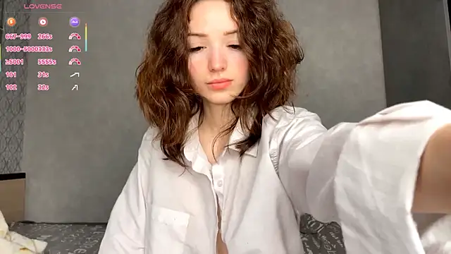 LilianGrindle online show from February 20, 2026, 10:44 pm