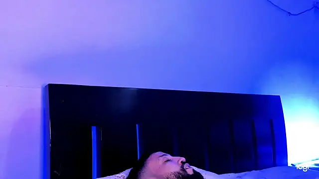 Snapshot of BradLeon_ chatting on March 22, 2025, 3:52 am BradLeon online show from March 22, 2025, 3:52 am