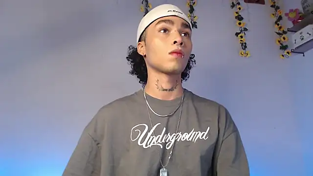 Snapshot of seven7xis chatting on March 16, 2025, 4:52 am seven7xis online show from March 16, 2025, 4:52 am