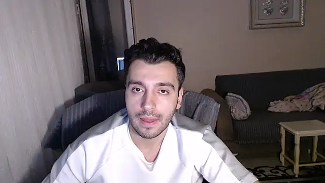Snapshot of handsomeee04 chatting on September 30, 2025, 1:00 am handsomeee04 online show from September 30, 2025, 1:00 am