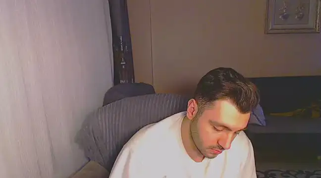 Snapshot of handsomeee04 chatting on February 28, 2025, 9:55 pm handsomeee04 online show from February 28, 2025, 9:55 pm