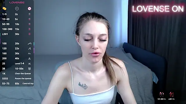 Snapshot of Cherry_air chatting on March 17, 2025, 4:29 am Cherry air online show from March 17, 2025, 4:29 am