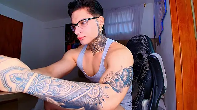 Snapshot of DennisWalkerr chatting on March 21, 2026, 10:24 pm DennisWalkerr online show from March 21, 2026, 10:24 pm