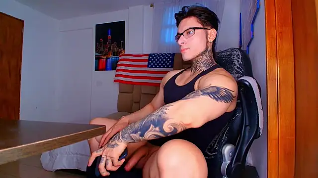 Snapshot of DennisWalkerr chatting on April 12, 2026, 10:46 pm DennisWalkerr online show from April 12, 2026, 10:46 pm