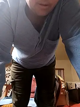 danitomii online show from February 12, 2026, 7:30 am