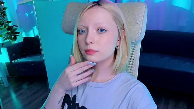 Snapshot of forget_me_not_eve chatting on March 2, 2025, 8:05 am forget me not eve online show from March 2, 2025, 8:05 am