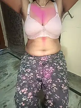 Snapshot of Soniya_444 chatting on March 14, 2025, 4:54 am Soniya 444 online show from March 14, 2025, 4:54 am