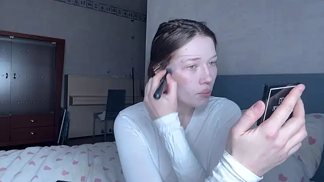 eva varnerr online show from February 19, 2026, 2:47 pm