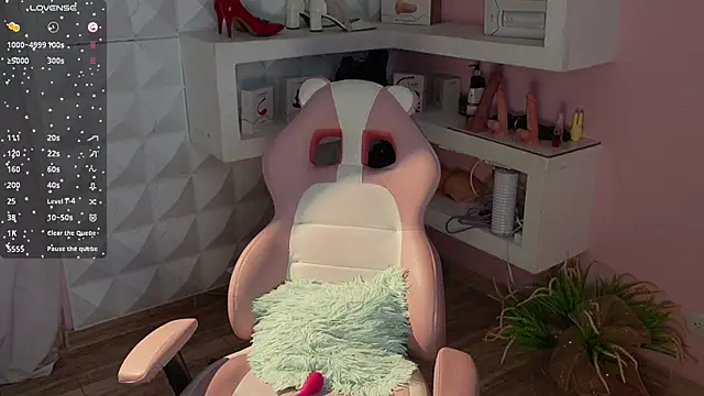 Mara-Bella online show from April 12, 2026, 2:59 am