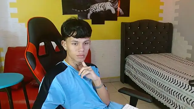 andy dan18 online show from November 4, 2025, 2:10 pm