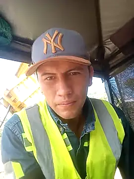 restrepo99 online show from March 21, 2025, 7:24 pm