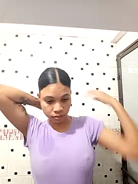 GysellHanson online show from April 7, 2026, 9:44 am