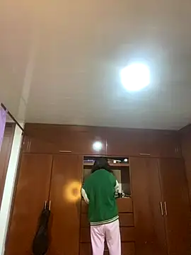 Snapshot of BlueStoneX chatting on October 23, 2025, 6:56 am BlueStoneX online show from October 23, 2025, 6:56 am