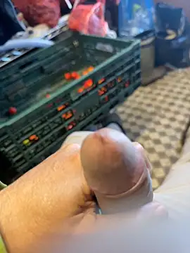 069kinchan online show from December 4, 2025, 3:38 am