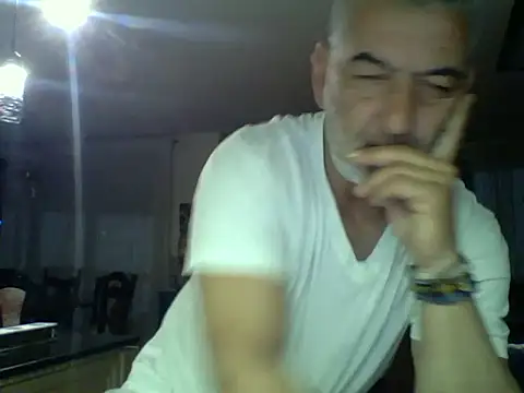 Snapshot of kevincumporn chatting on December 20, 2025, 3:20 am kevincumporn online show from December 20, 2025, 3:20 am