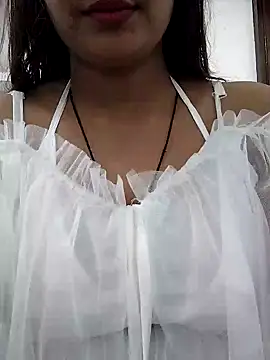 Snapshot of cute_monu chatting on December 4, 2025, 3:38 am cute monu online show from December 4, 2025, 3:38 am