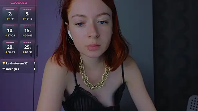 Snapshot of Cuteroxyfoxy chatting on July 16, 2026, 4:48 pm Cuteroxyfoxy online show from July 16, 2026, 4:48 pm
