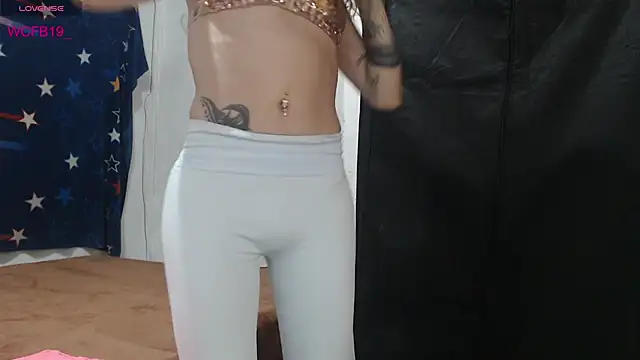 Snapshot of NaughtyBarbie19 chatting on October 22, 2025, 11:03 pm NaughtyBarbie19 online show from October 22, 2025, 11:03 pm