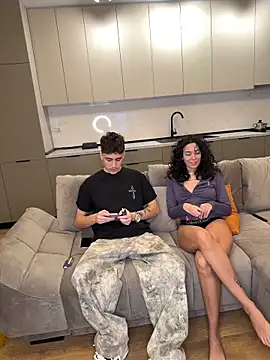 Alexiaa2006 online show from April 11, 2026, 7:50 pm