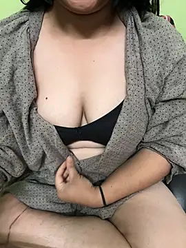 Snapshot of Avni_sharma21 chatting on March 21, 2025, 6:27 am Avni sharma21 online show from March 21, 2025, 6:27 am