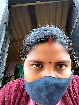 Snapshot of sweet_suman chatting on January 10, 2025, 10:28 am sweet suman online show from January 10, 2025, 10:28 am