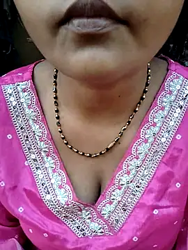 Snapshot of sweet_suman chatting on November 25, 2025, 4:24 am sweet suman online show from November 25, 2025, 4:24 am