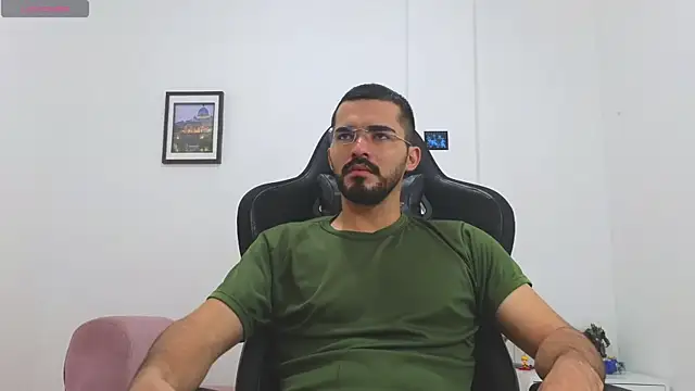 Massimoo 07 online show from January 18, 2026, 6:22 pm