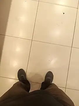 Snapshot of Arasu_ chatting on November 12, 2025, 9:07 pm Arasu online show from November 12, 2025, 9:07 pm